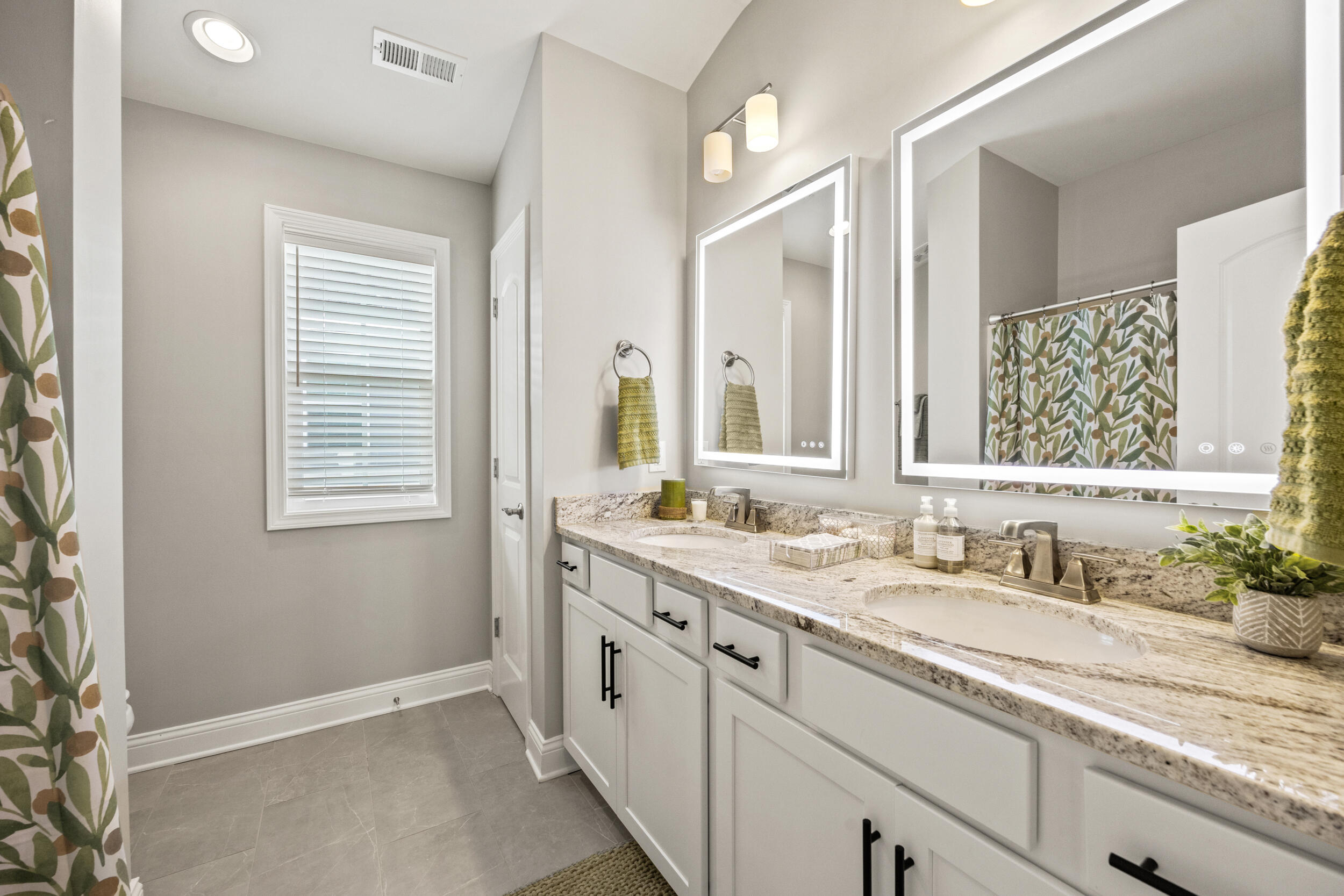 109 Blackthorn Drive