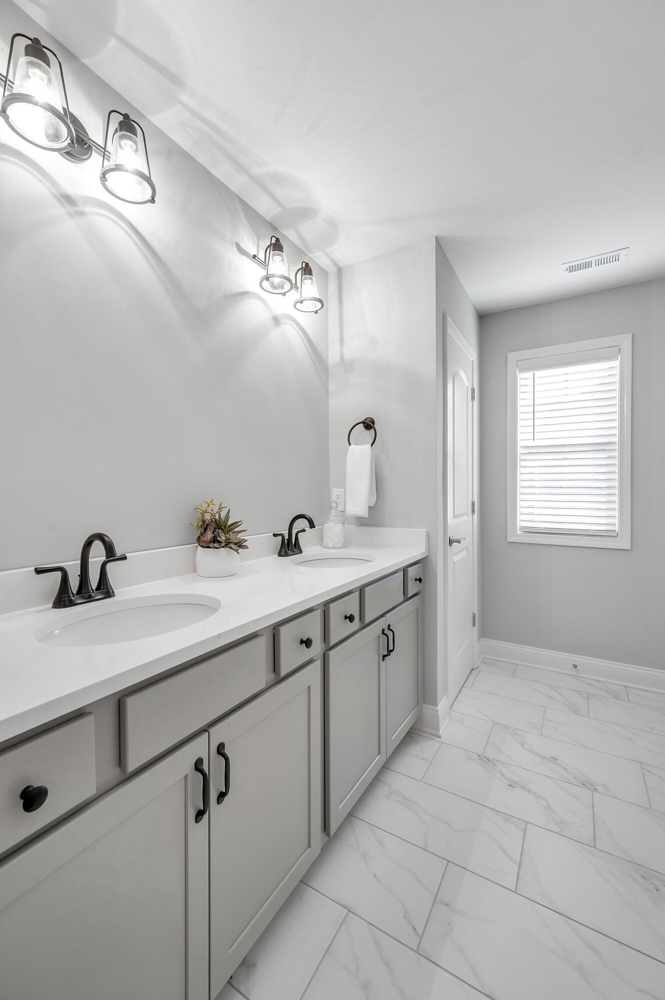 117 Blackthorn Drive