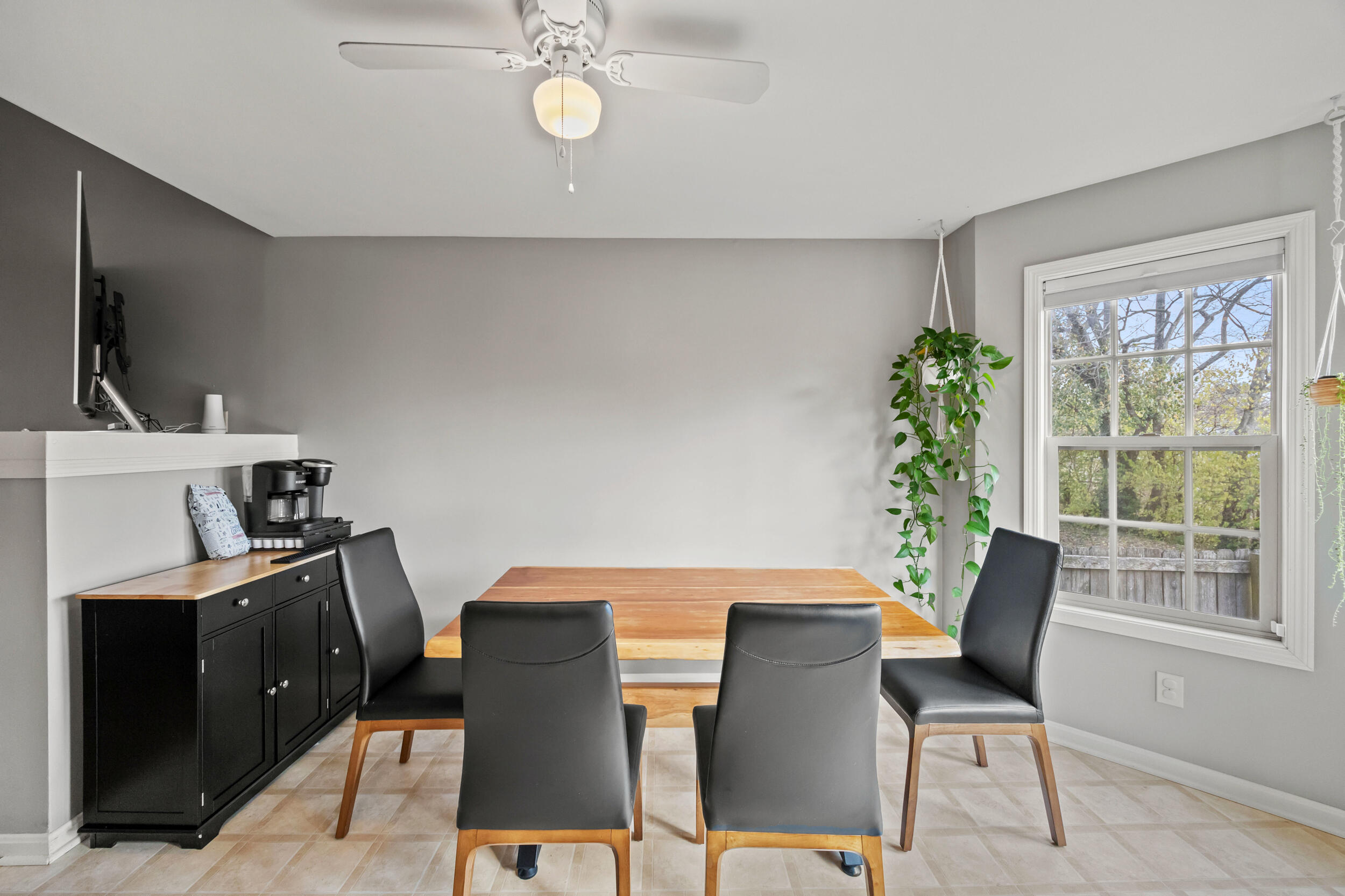 1777 Courtney Avenue