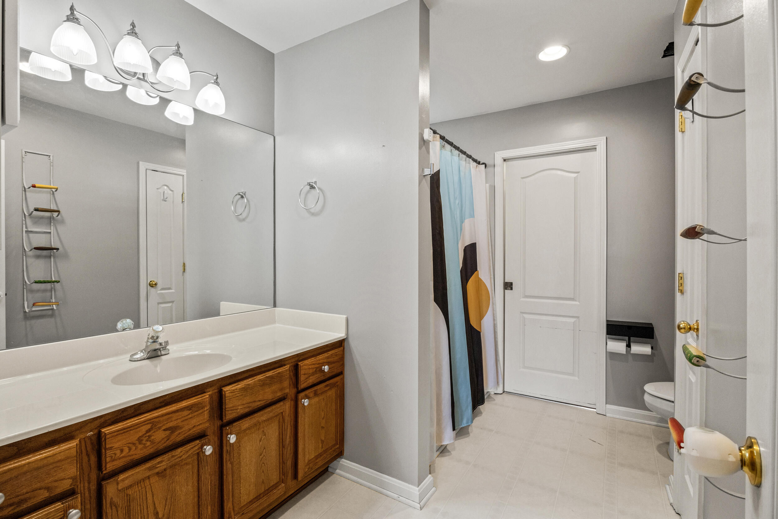 1777 Courtney Avenue