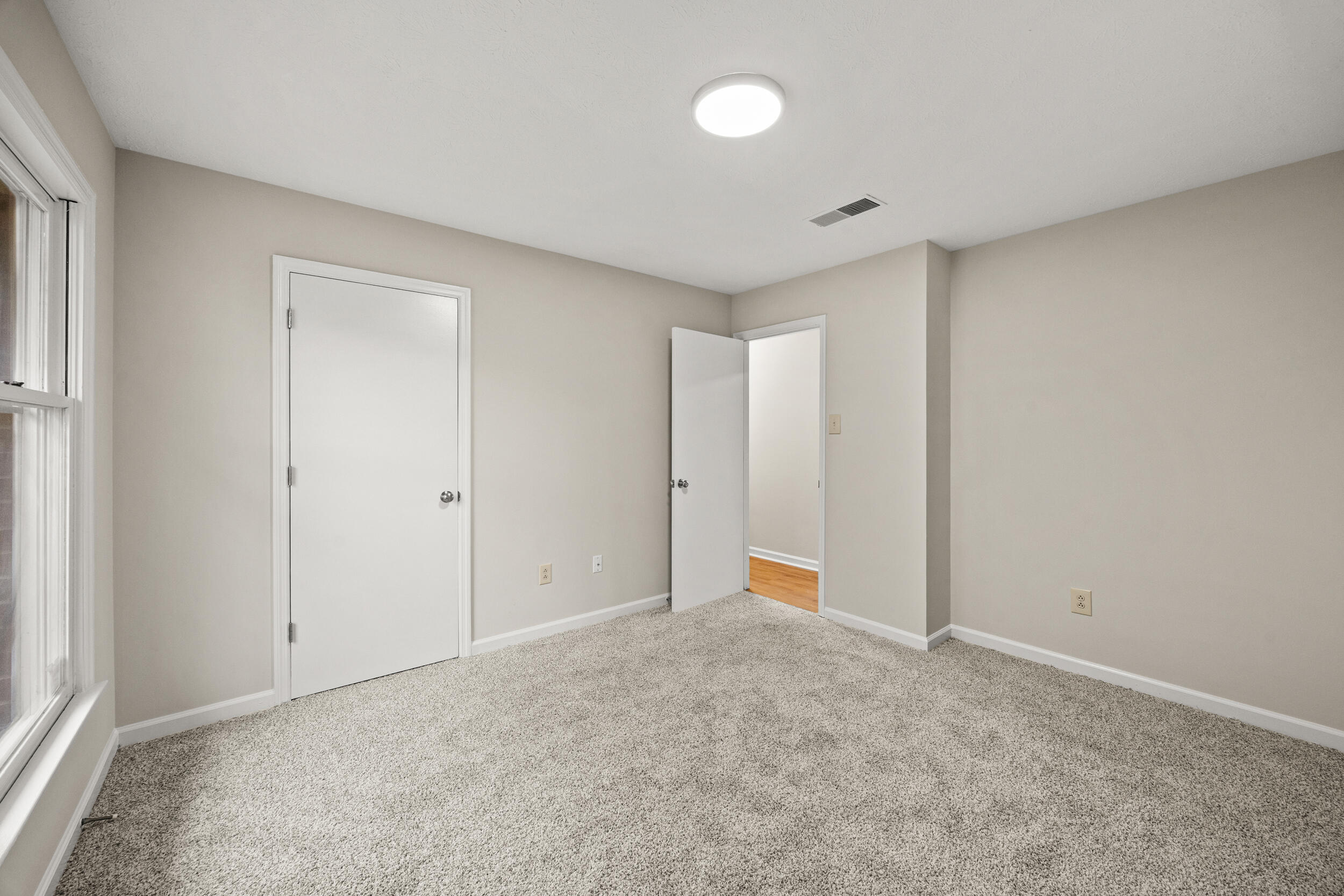 1660 Brentmoor Drive