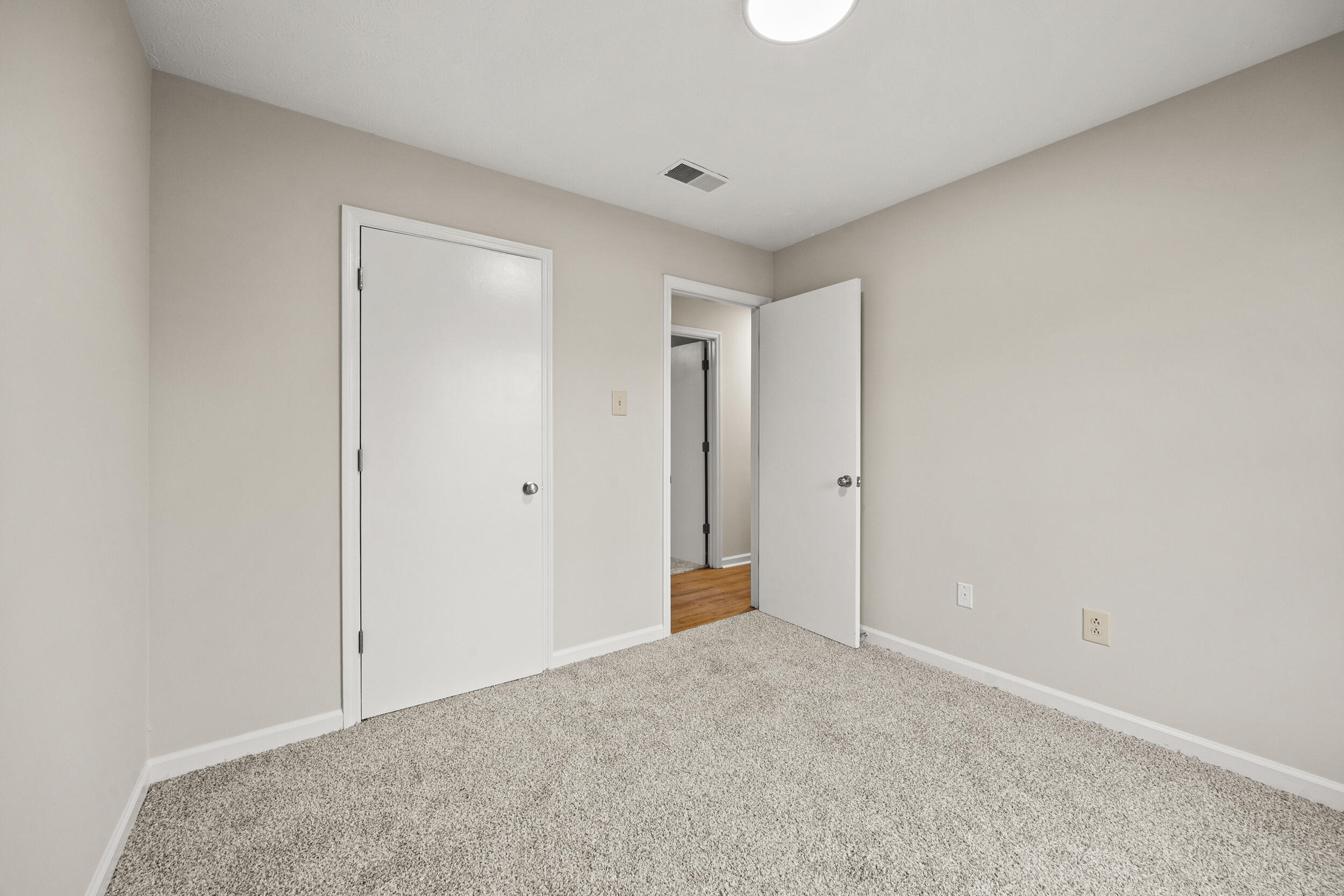 1660 Brentmoor Drive