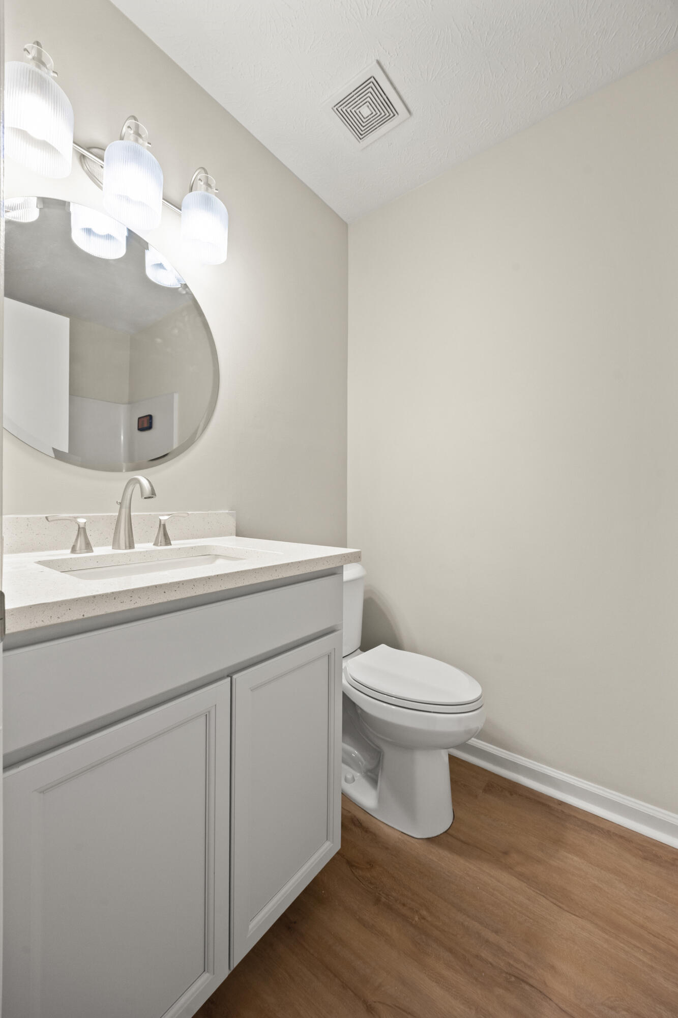 1660 Brentmoor Drive