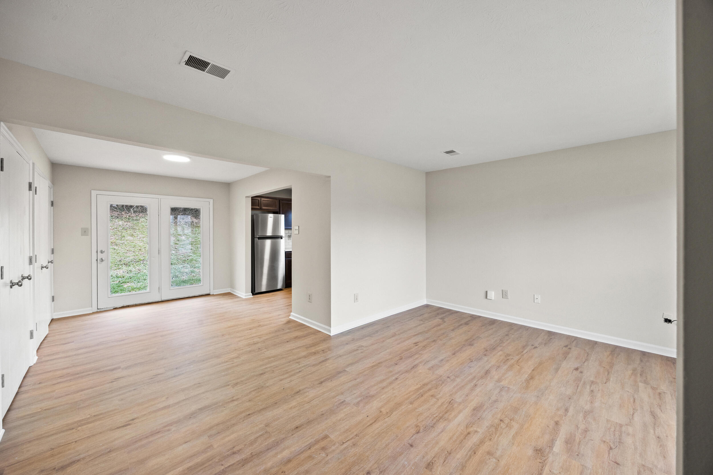 1660 Brentmoor Drive