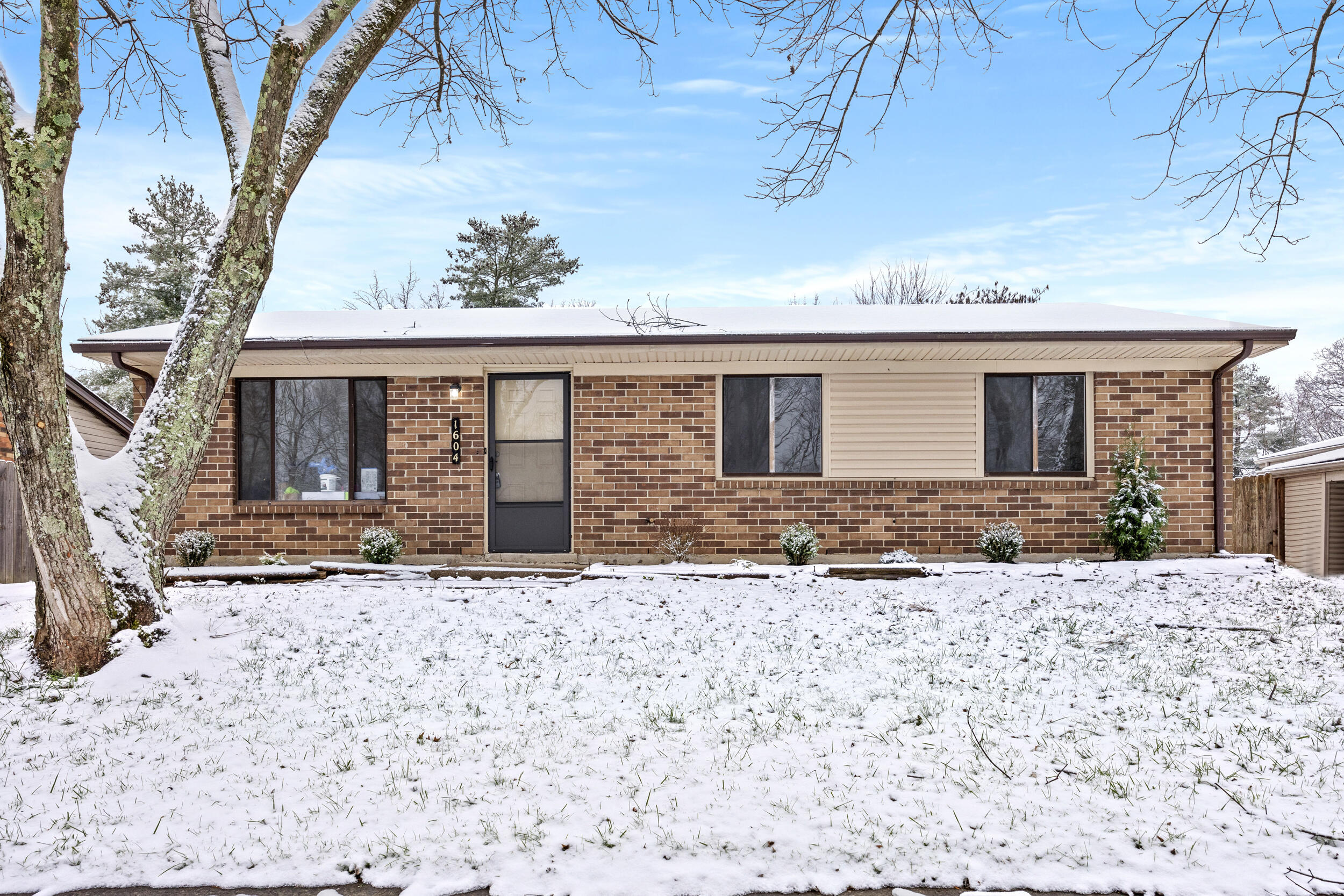 1604 Magna Oak Drive