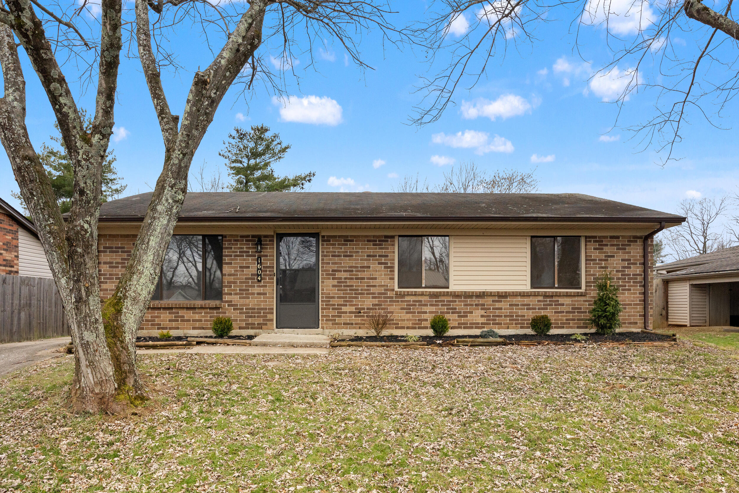 1604 Magna Oak Drive