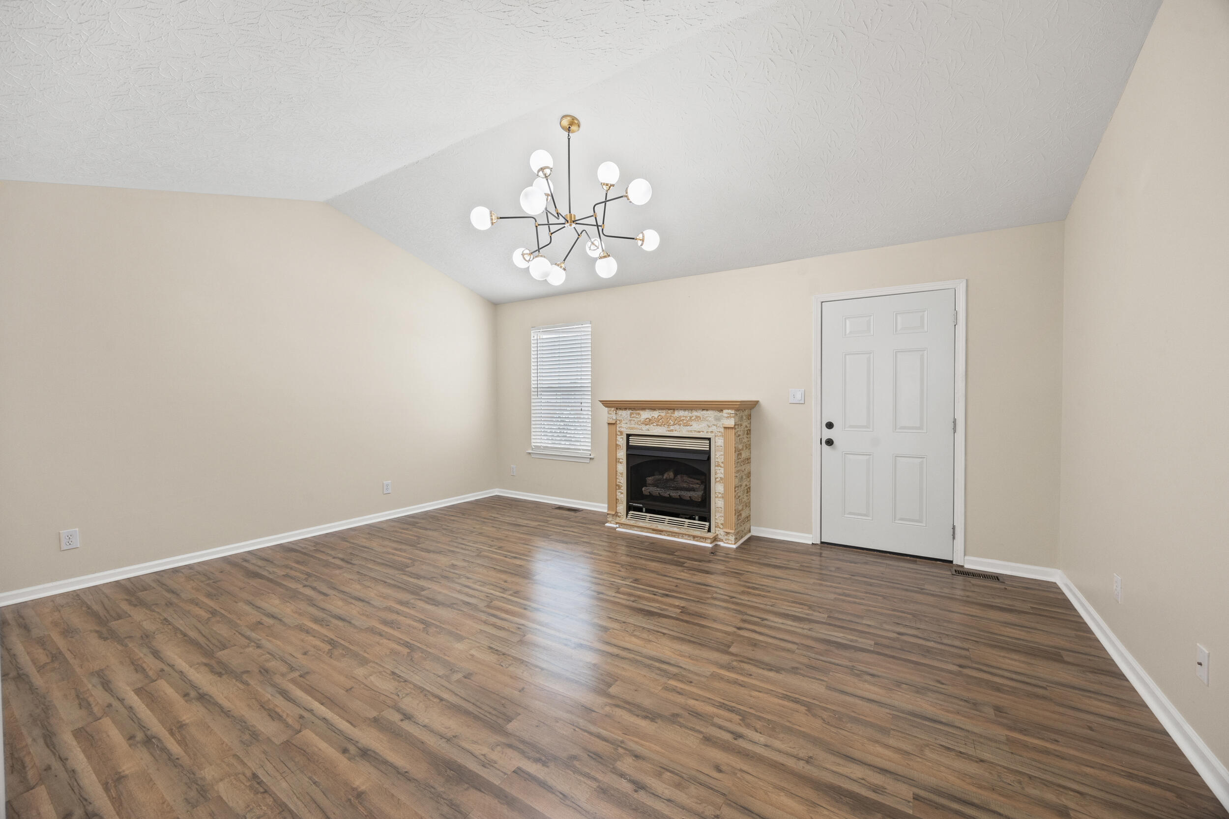 210 Secretariat Street