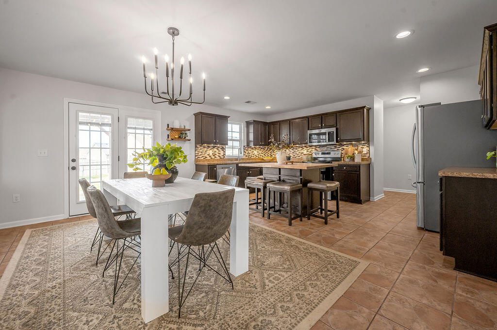 152 Schneider Boulevard