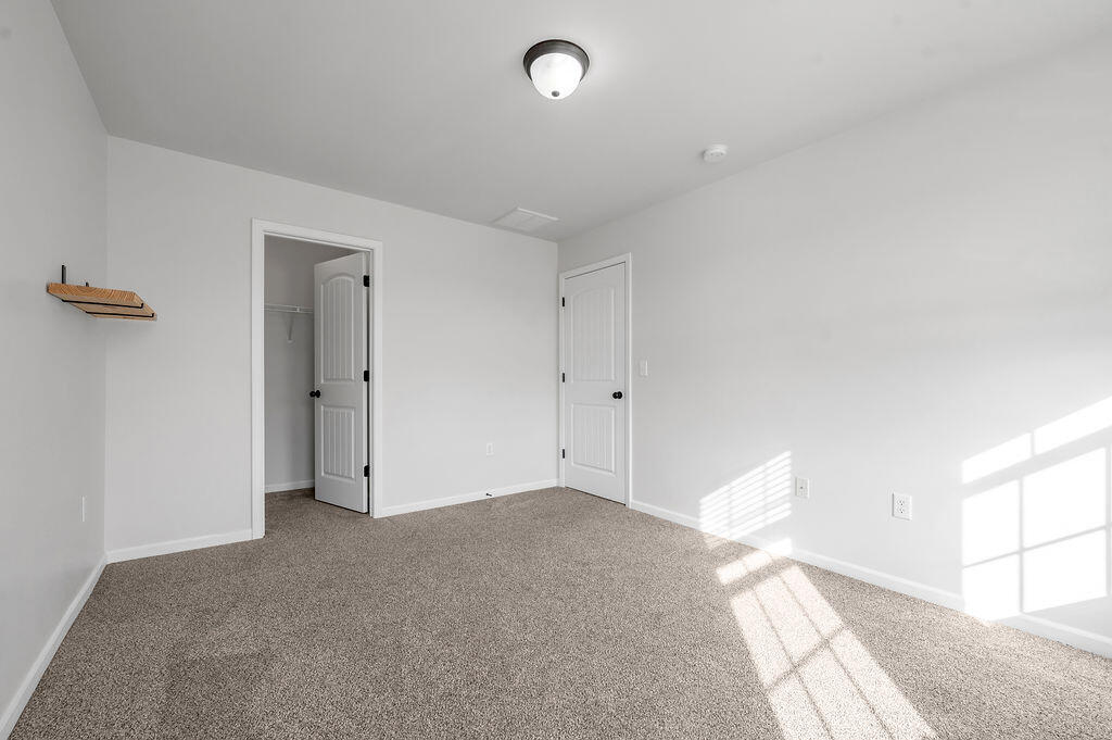 152 Schneider Boulevard