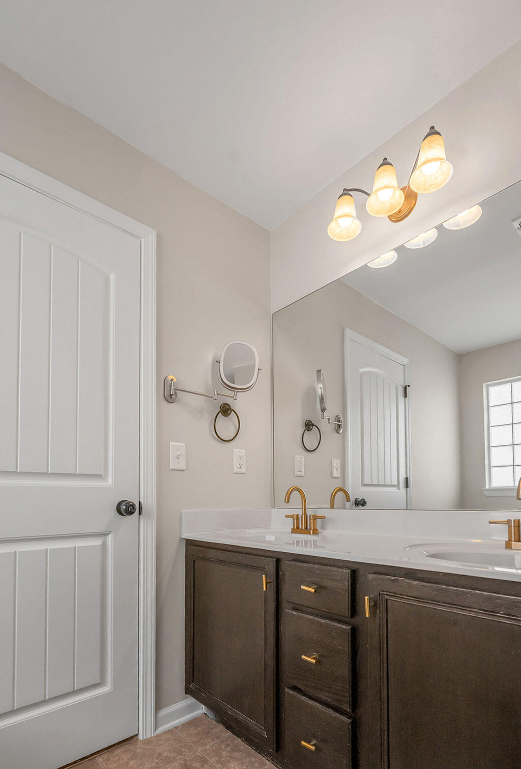 152 Schneider Boulevard