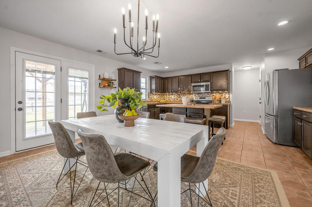 152 Schneider Boulevard