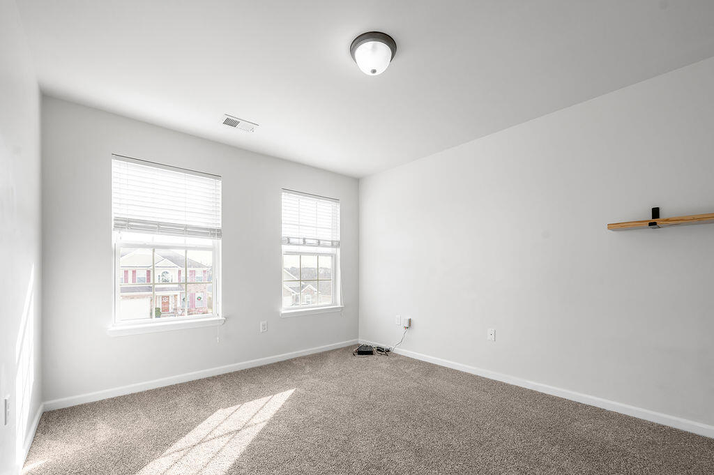 152 Schneider Boulevard