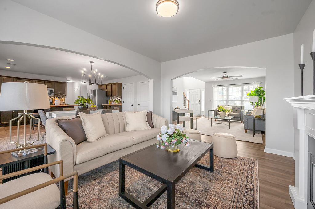 152 Schneider Boulevard