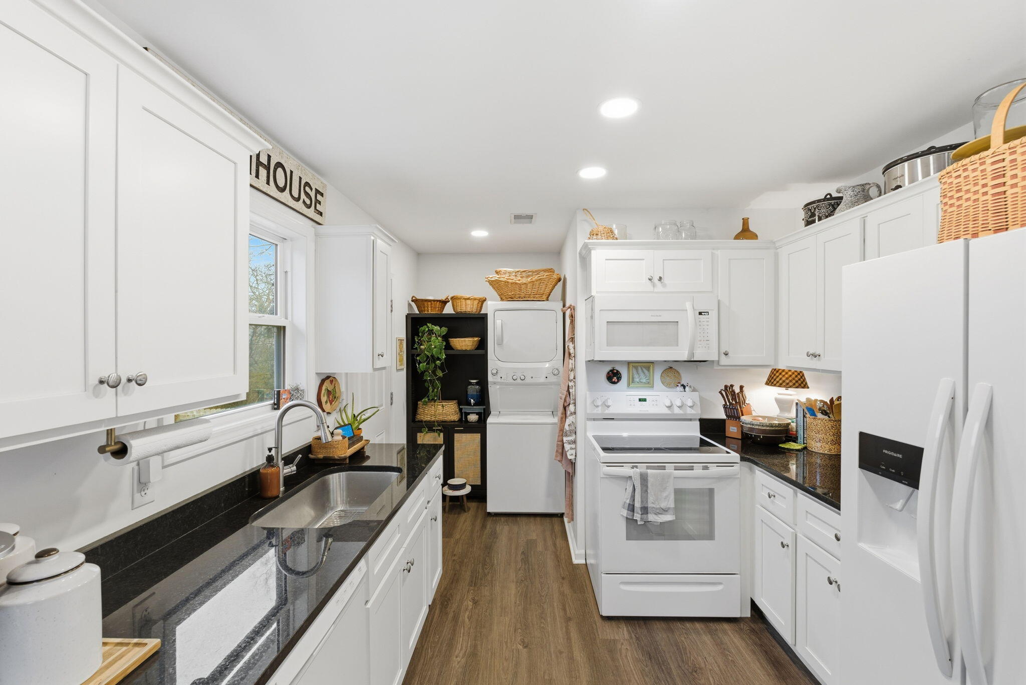 313 Alexander Street