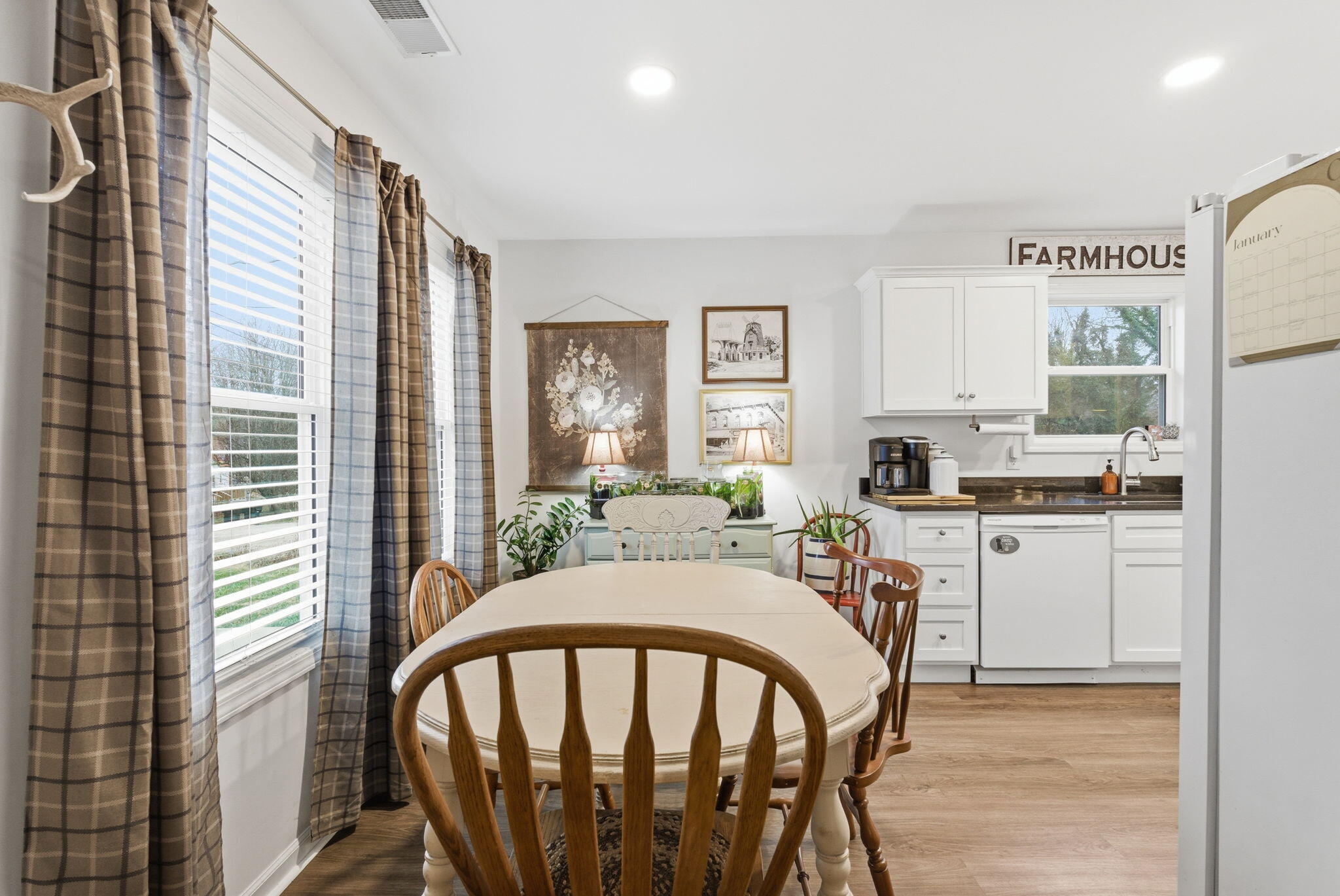 313 Alexander Street