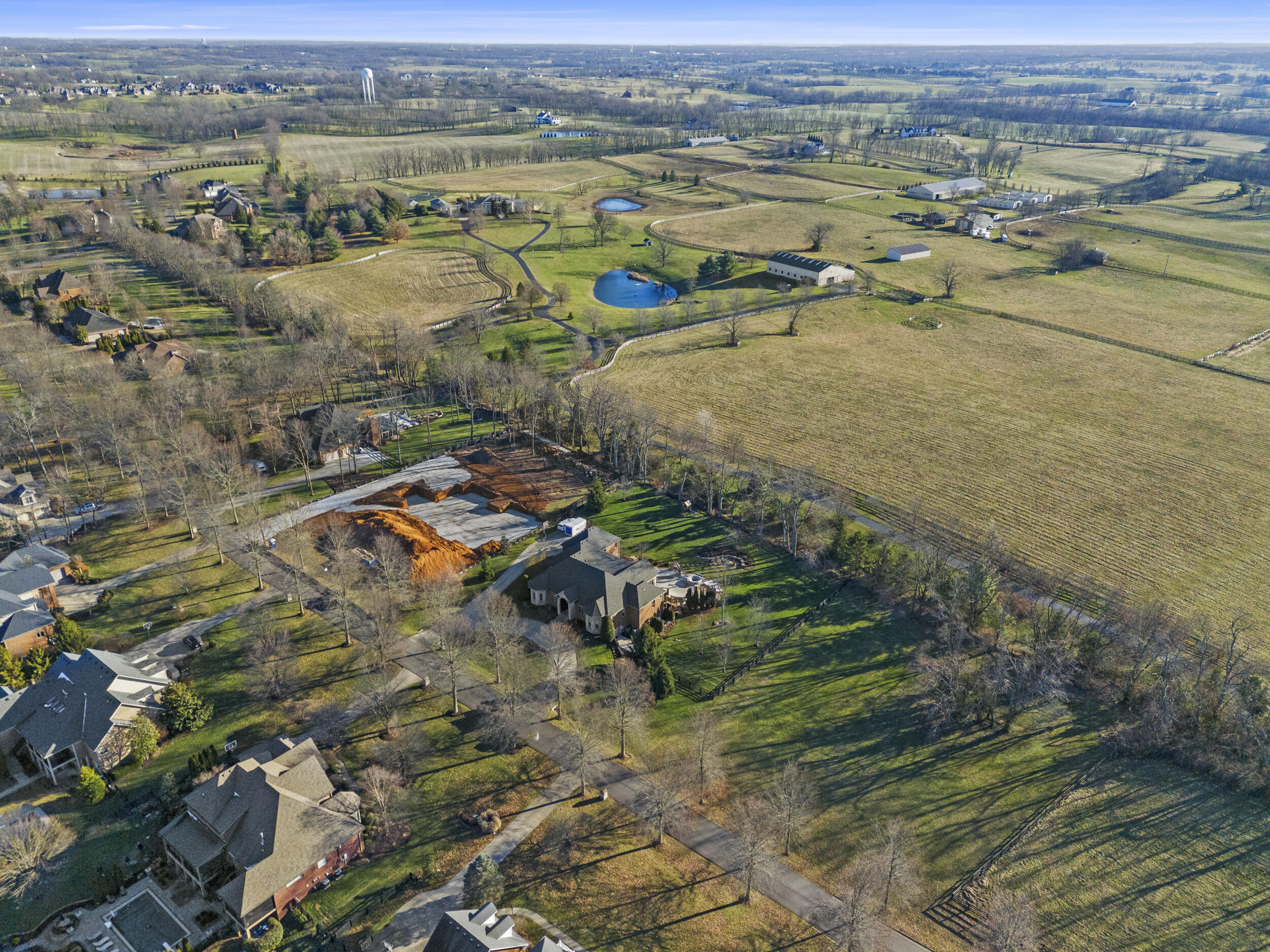 236 E Cambridge Lane