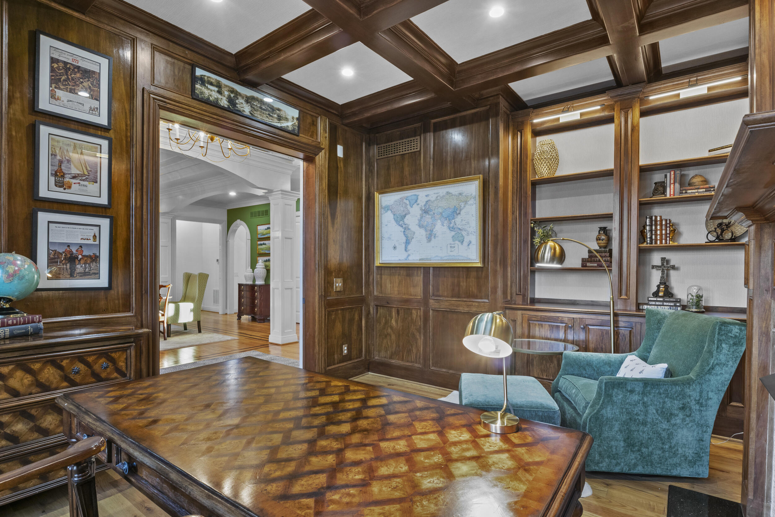 236 E Cambridge Lane