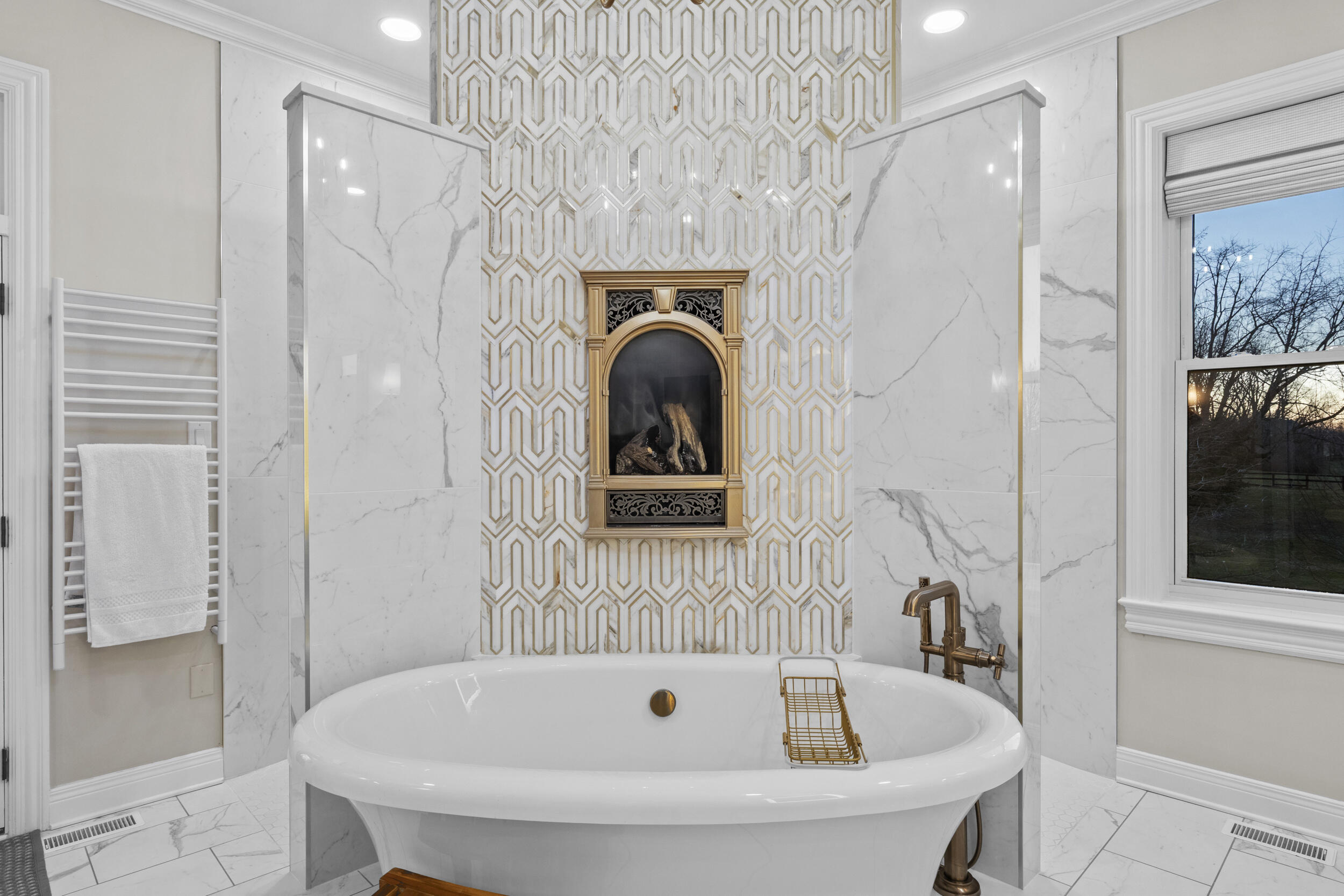 236 E Cambridge Lane