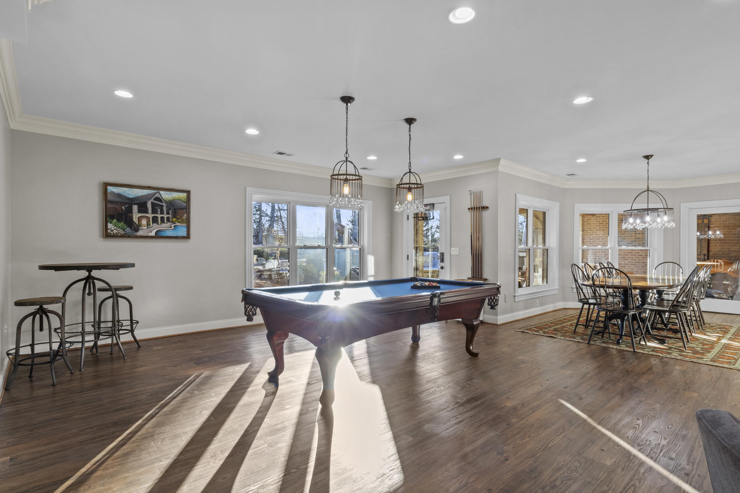 236 E Cambridge Lane