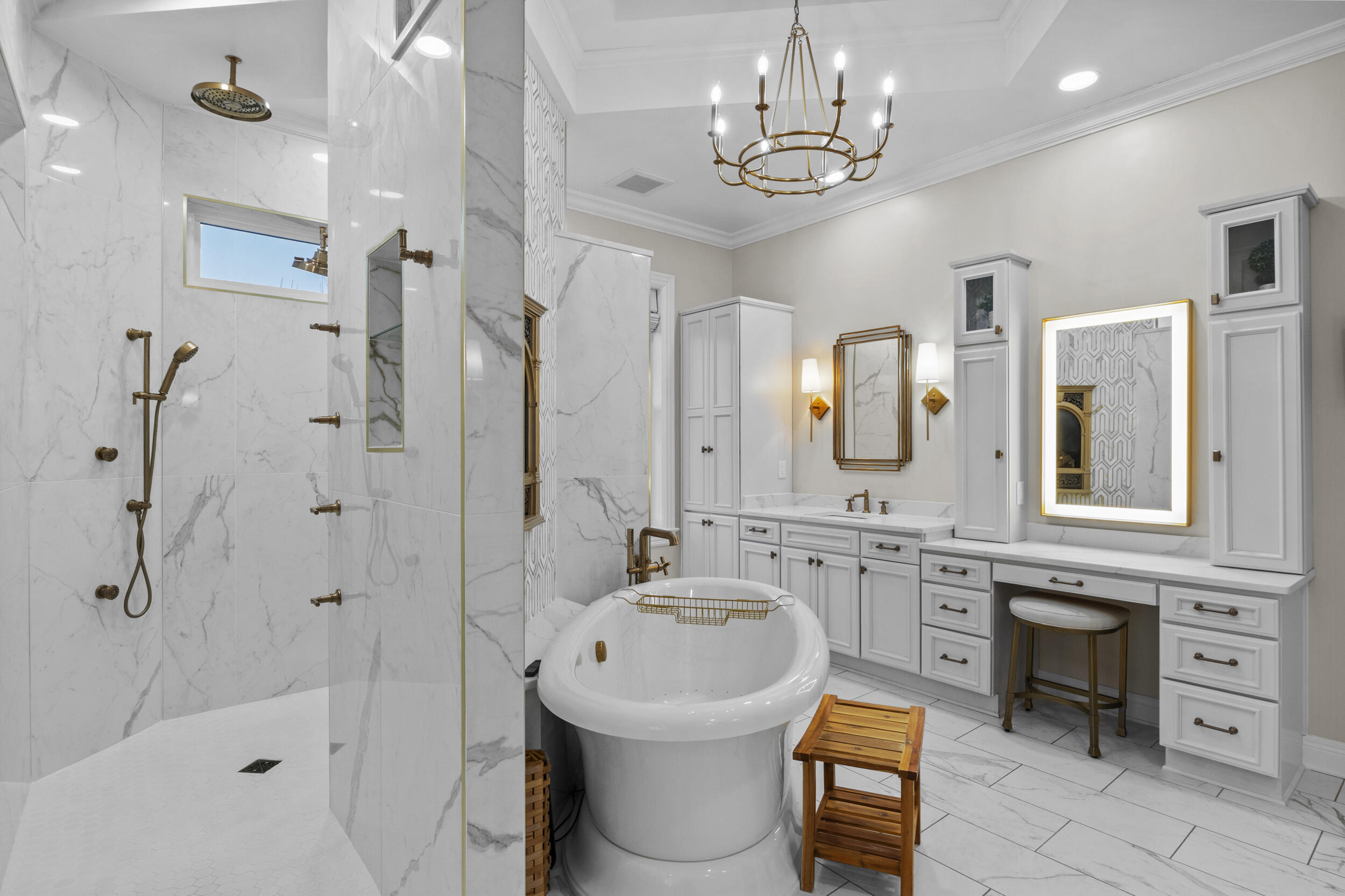 236 E Cambridge Lane