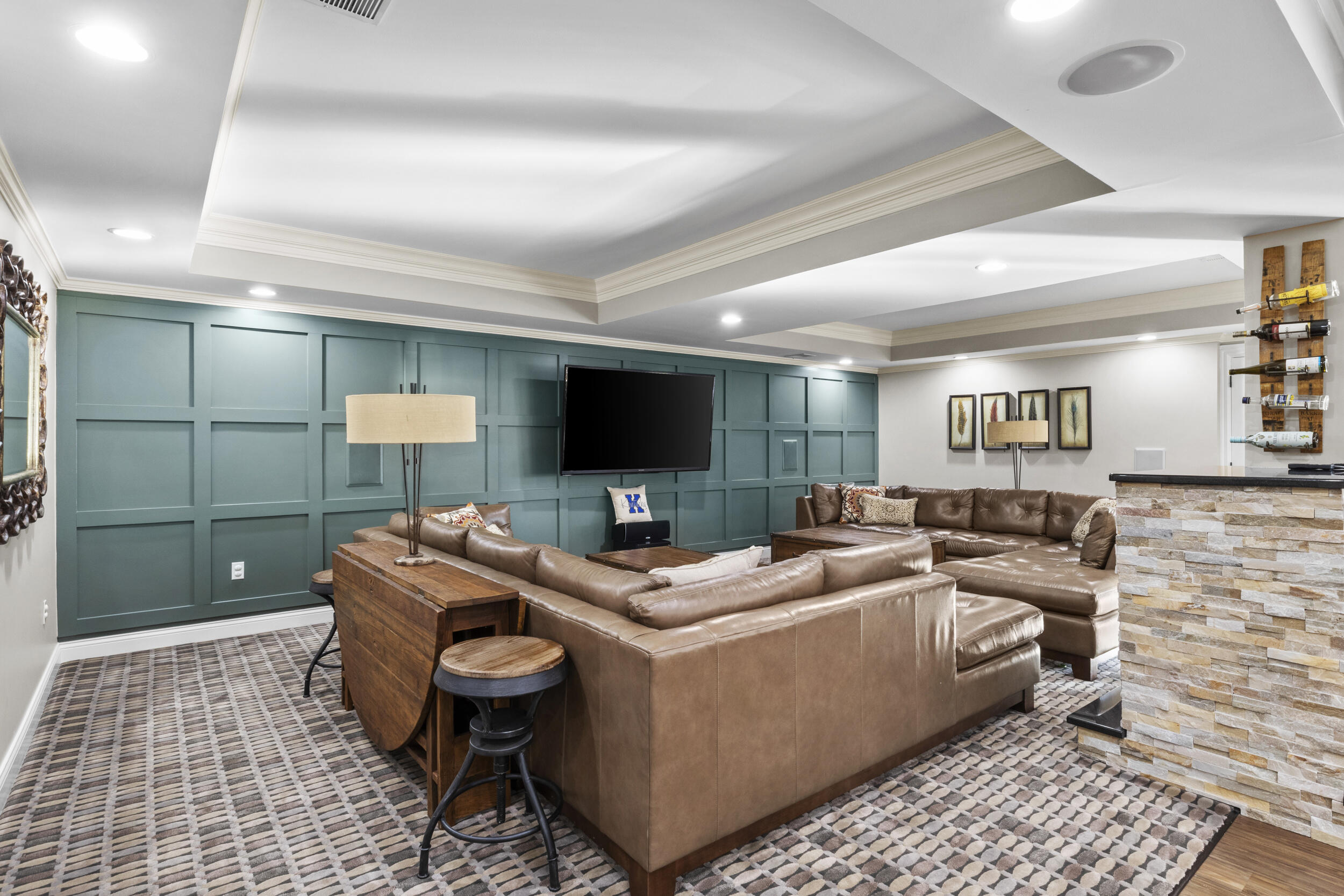 236 E Cambridge Lane