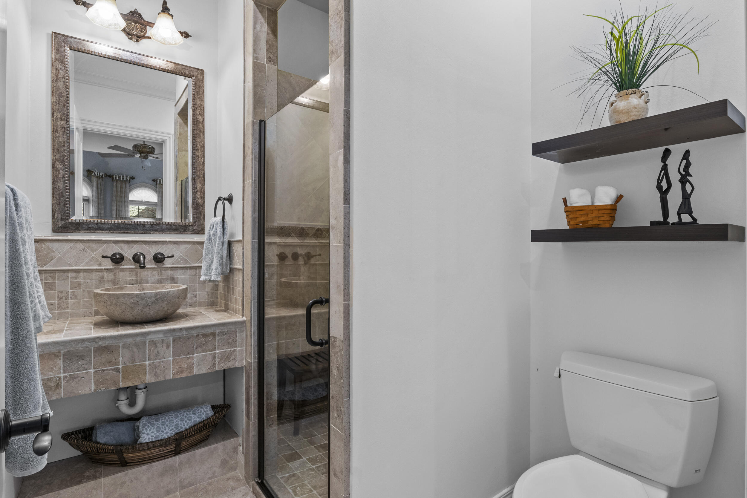 236 E Cambridge Lane