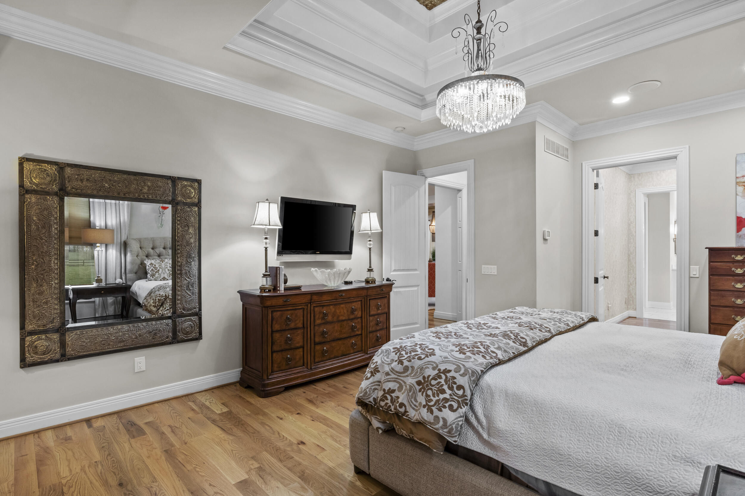 236 E Cambridge Lane