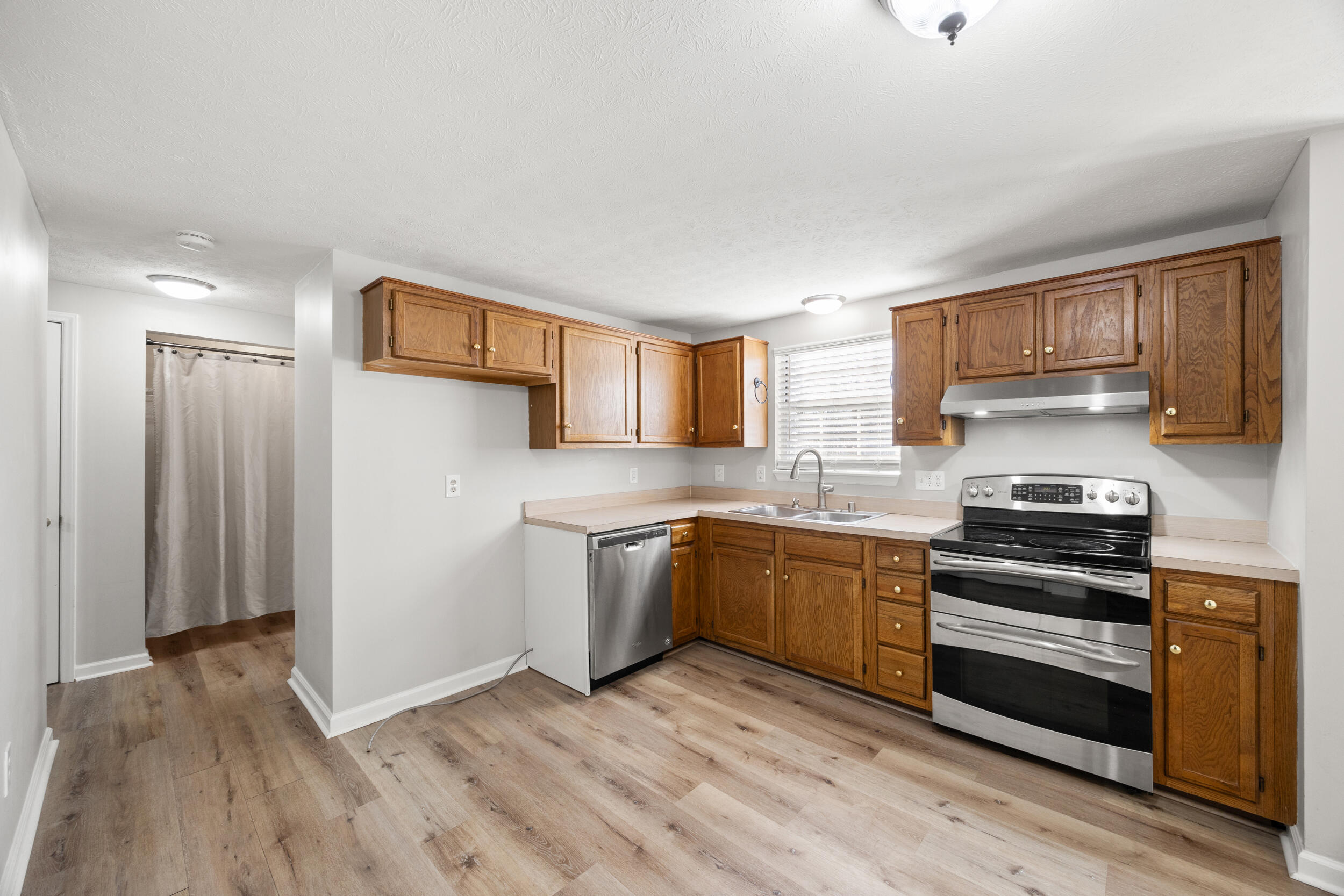 1336 Dorchester Drive