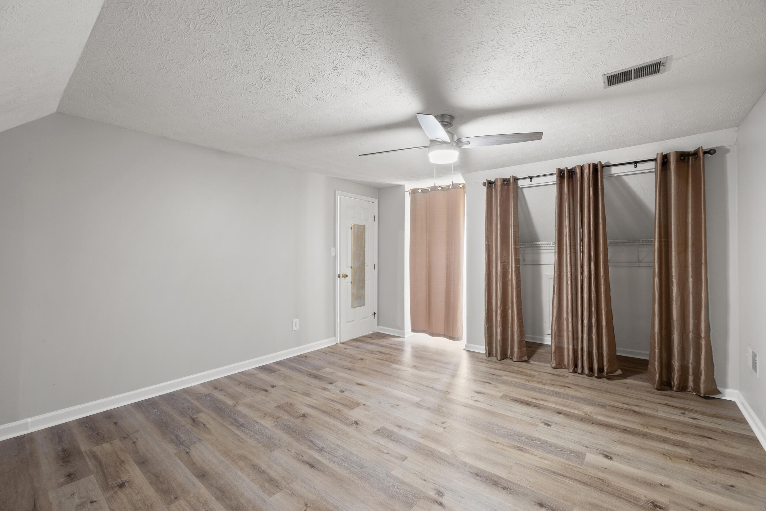 1336 Dorchester Drive