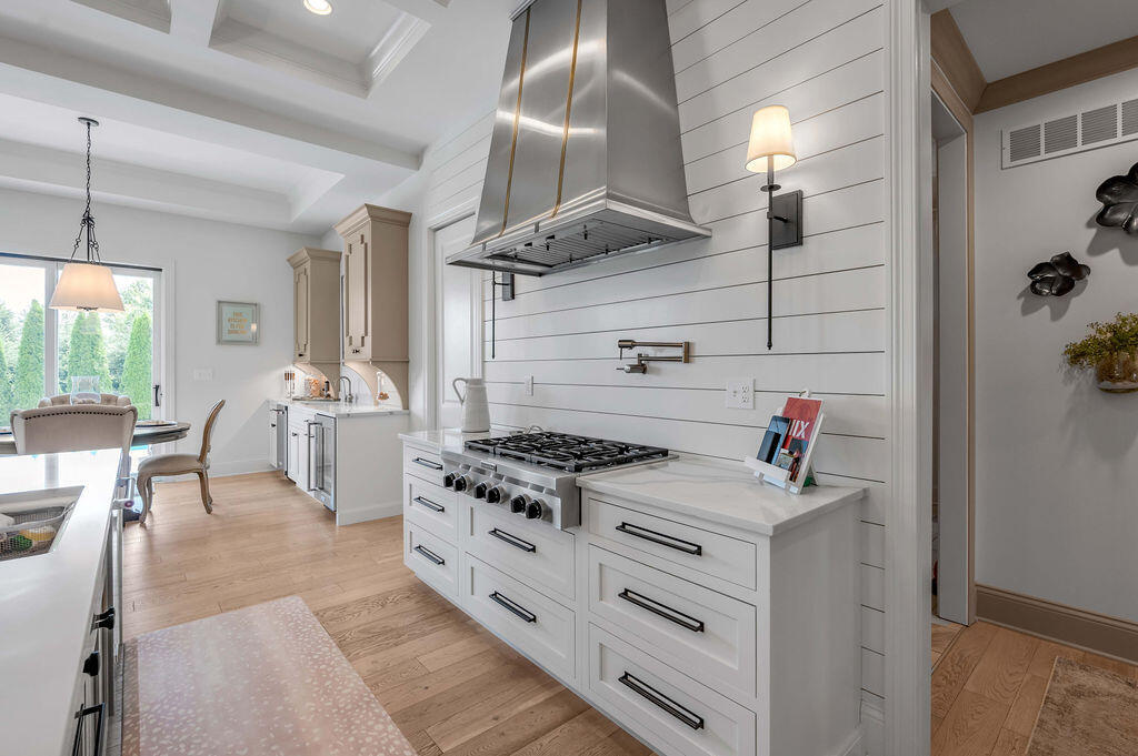 127 Meadow Ridge Drive