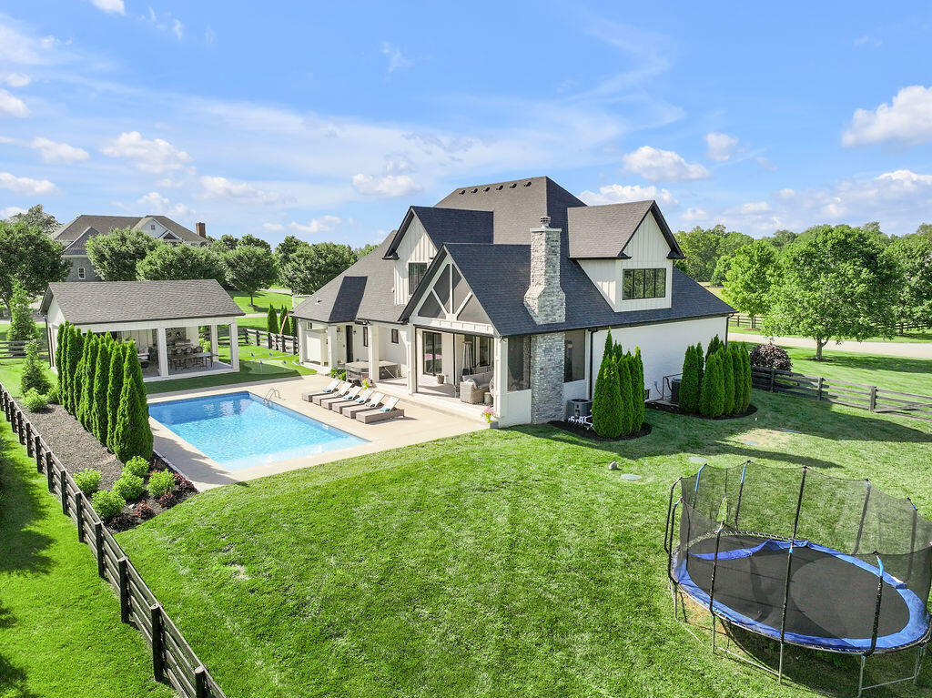 127 Meadow Ridge Drive