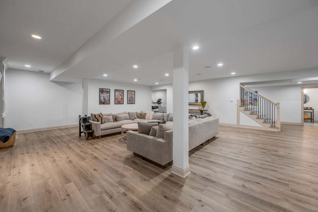 127 Meadow Ridge Drive