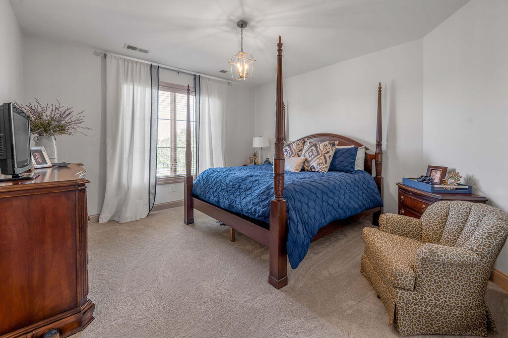 127 Meadow Ridge Drive