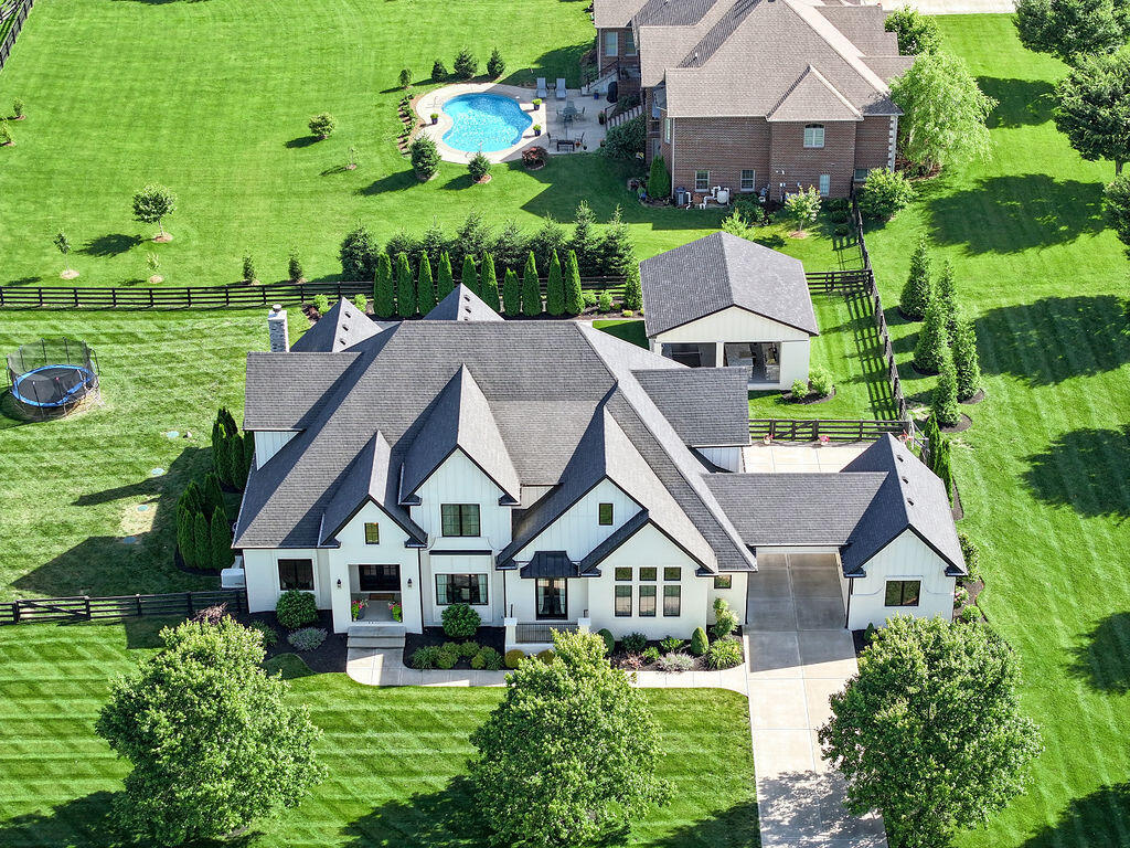 127 Meadow Ridge Drive