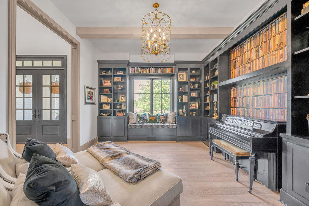 127 Meadow Ridge Drive