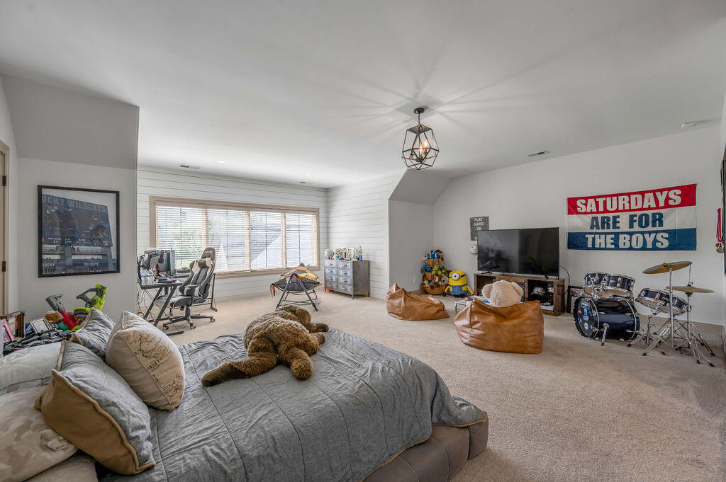 127 Meadow Ridge Drive