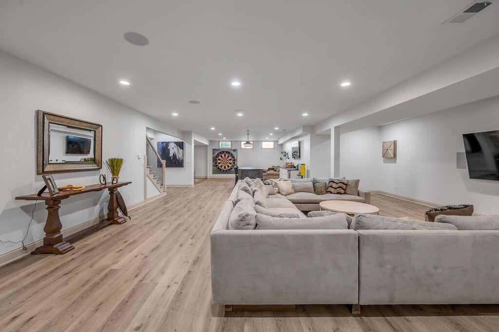 127 Meadow Ridge Drive