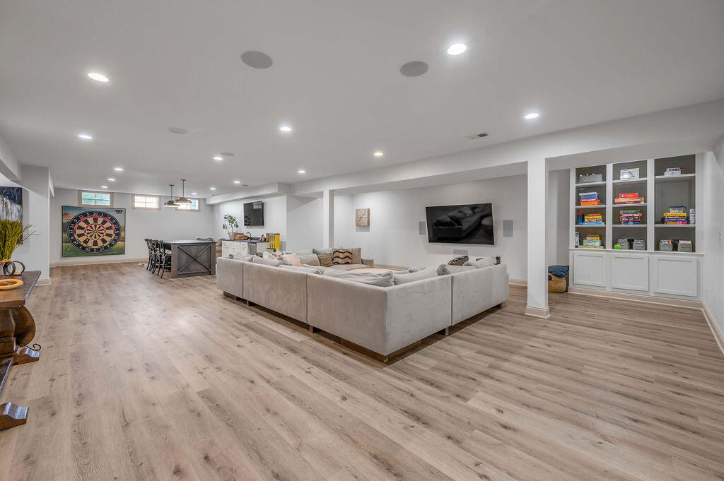 127 Meadow Ridge Drive