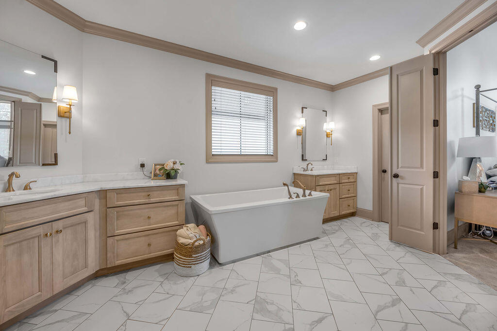 127 Meadow Ridge Drive