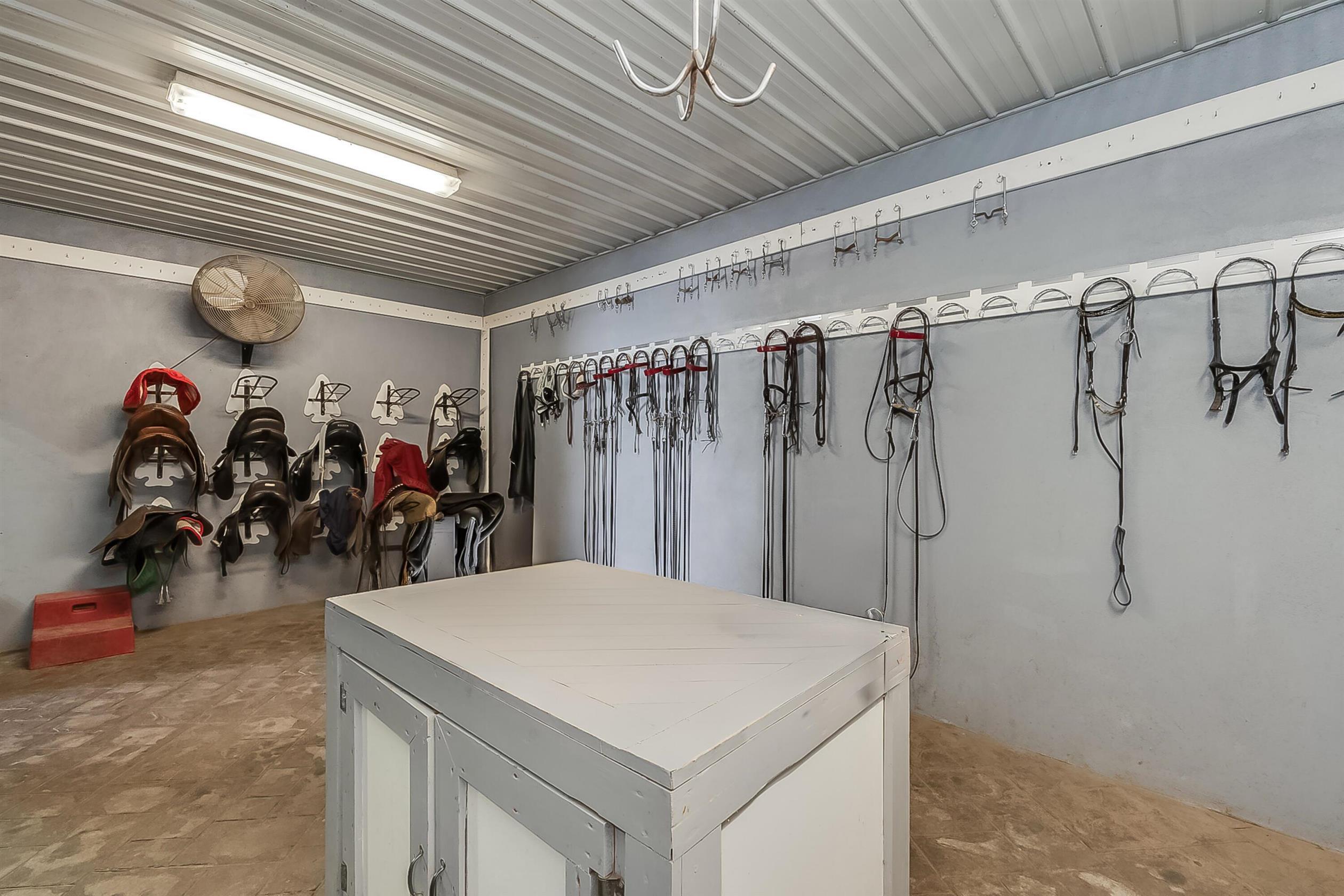 2305 Harrodsburg Road