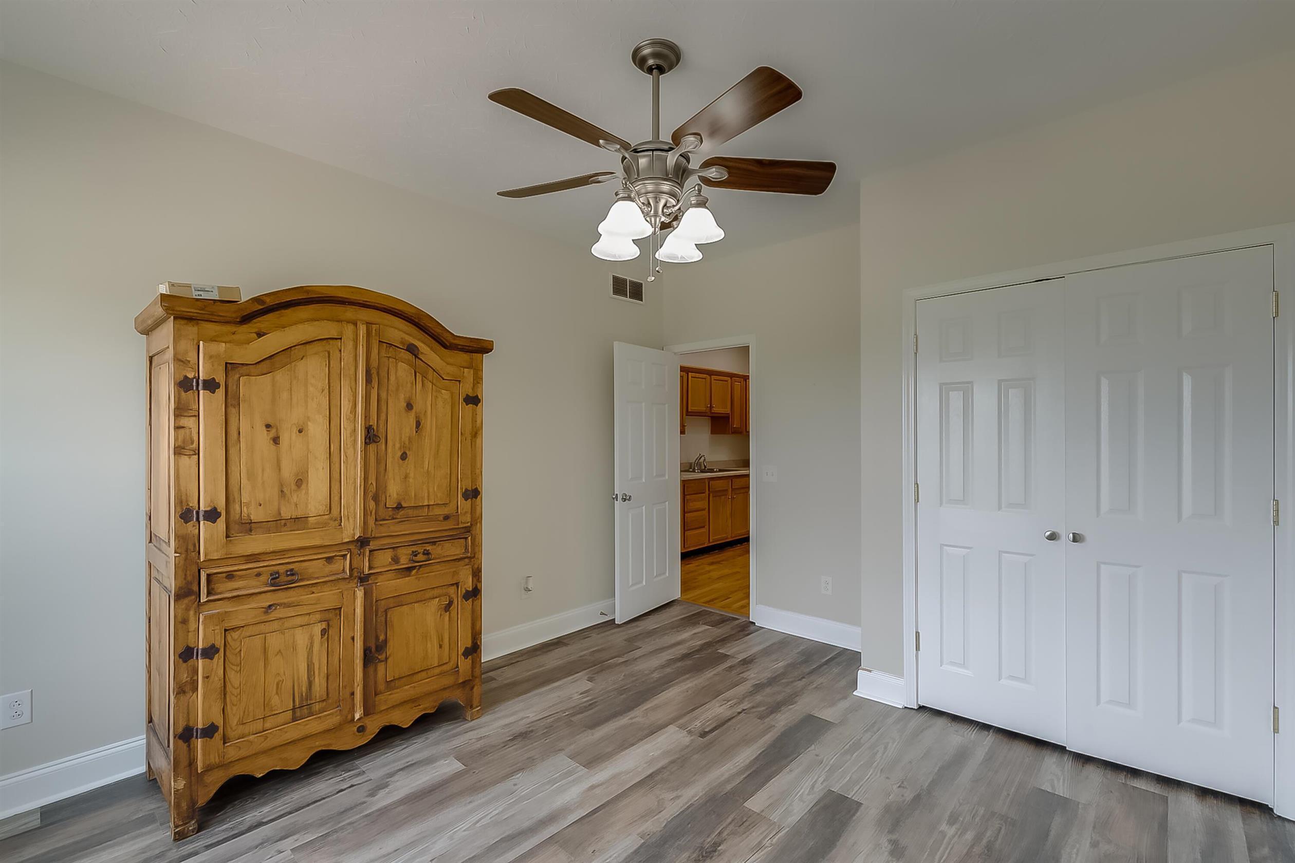 2305 Harrodsburg Road