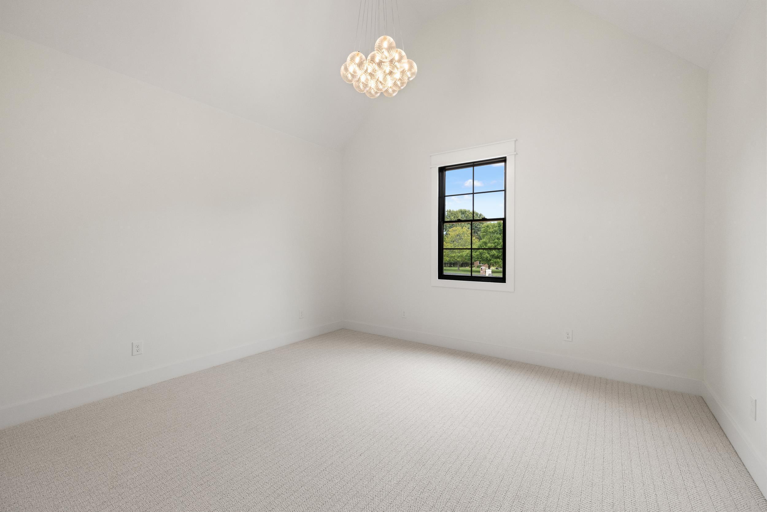 2305 Harrodsburg Road