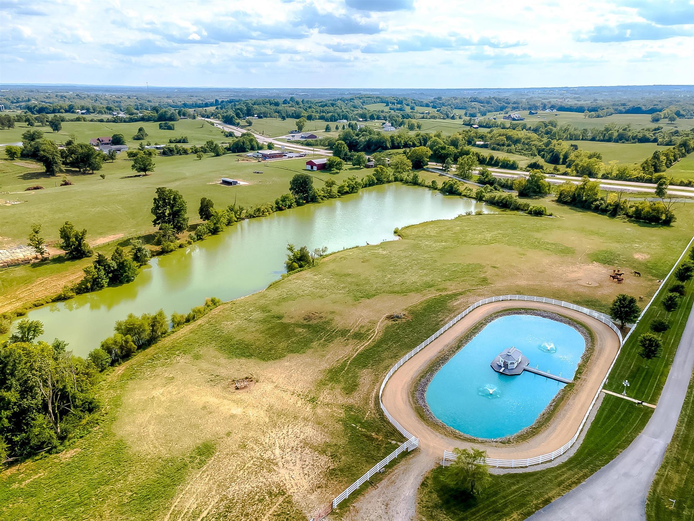 2305 Harrodsburg Road