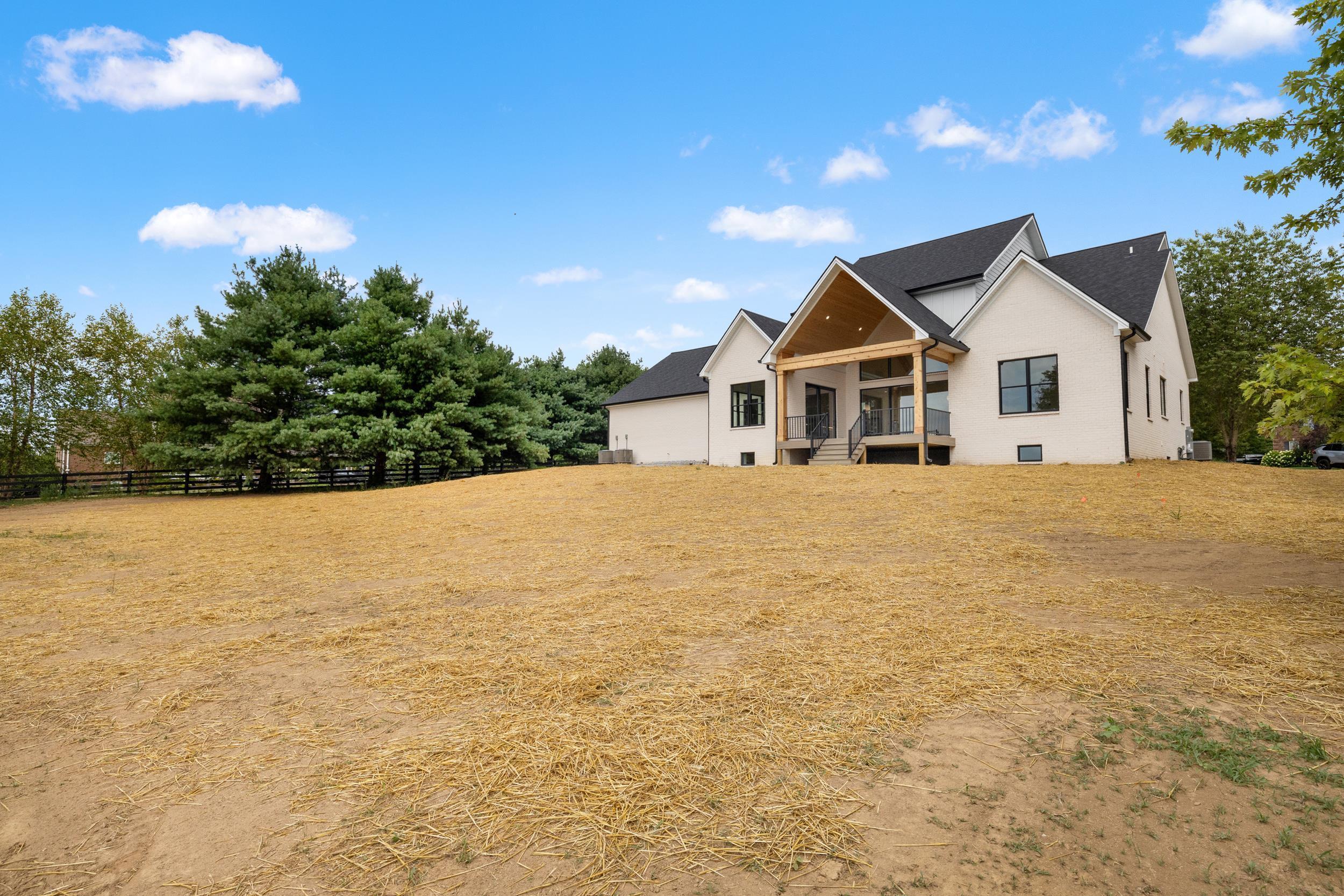 2305 Harrodsburg Road