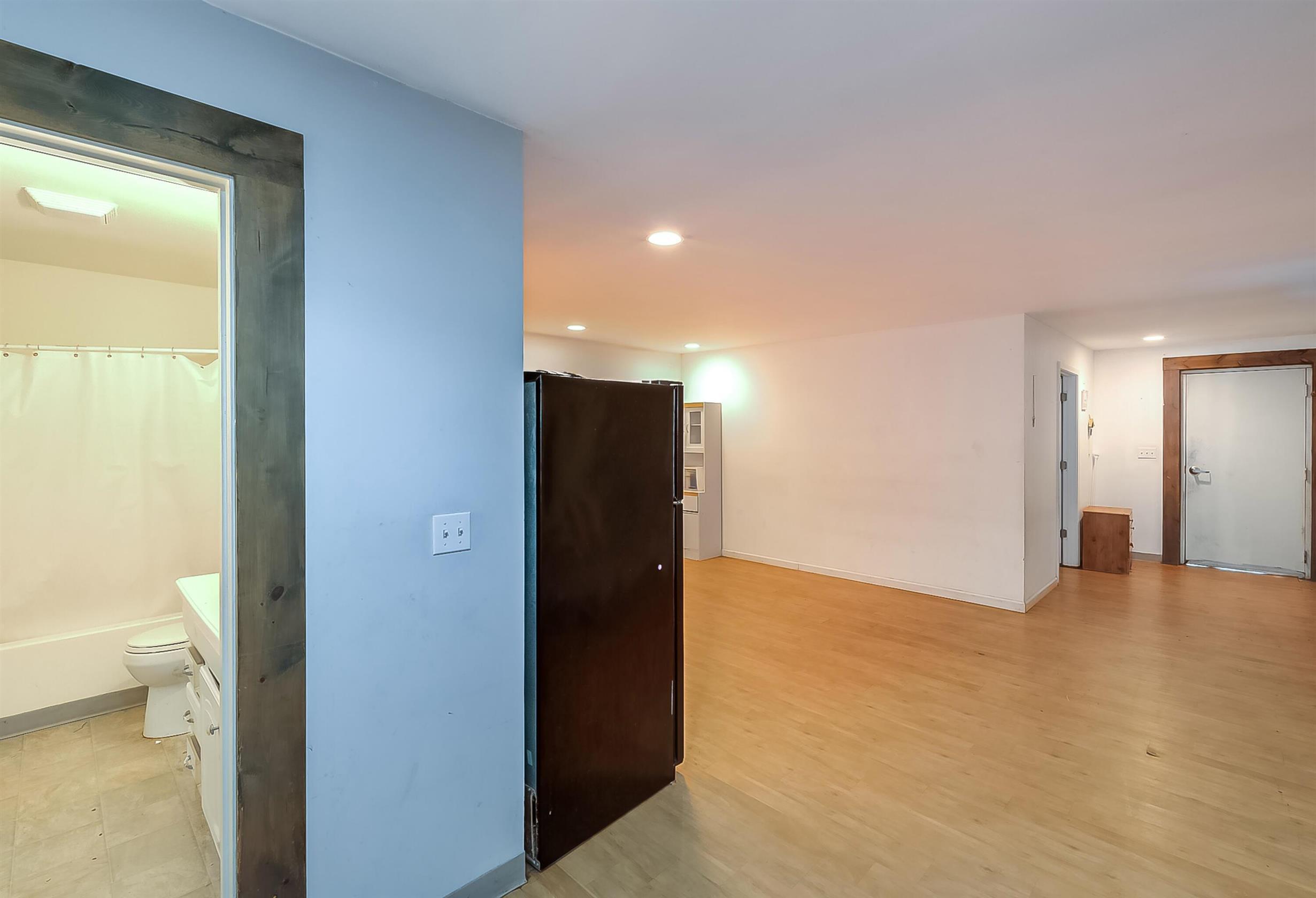 2305 Harrodsburg Road