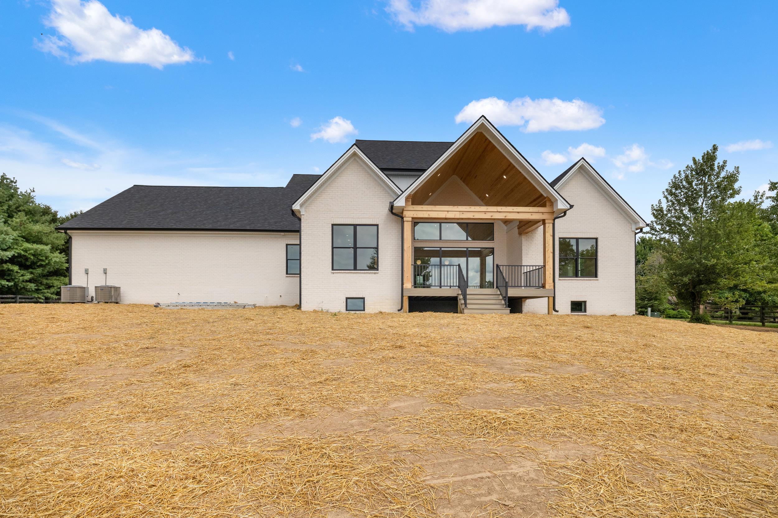 2305 Harrodsburg Road