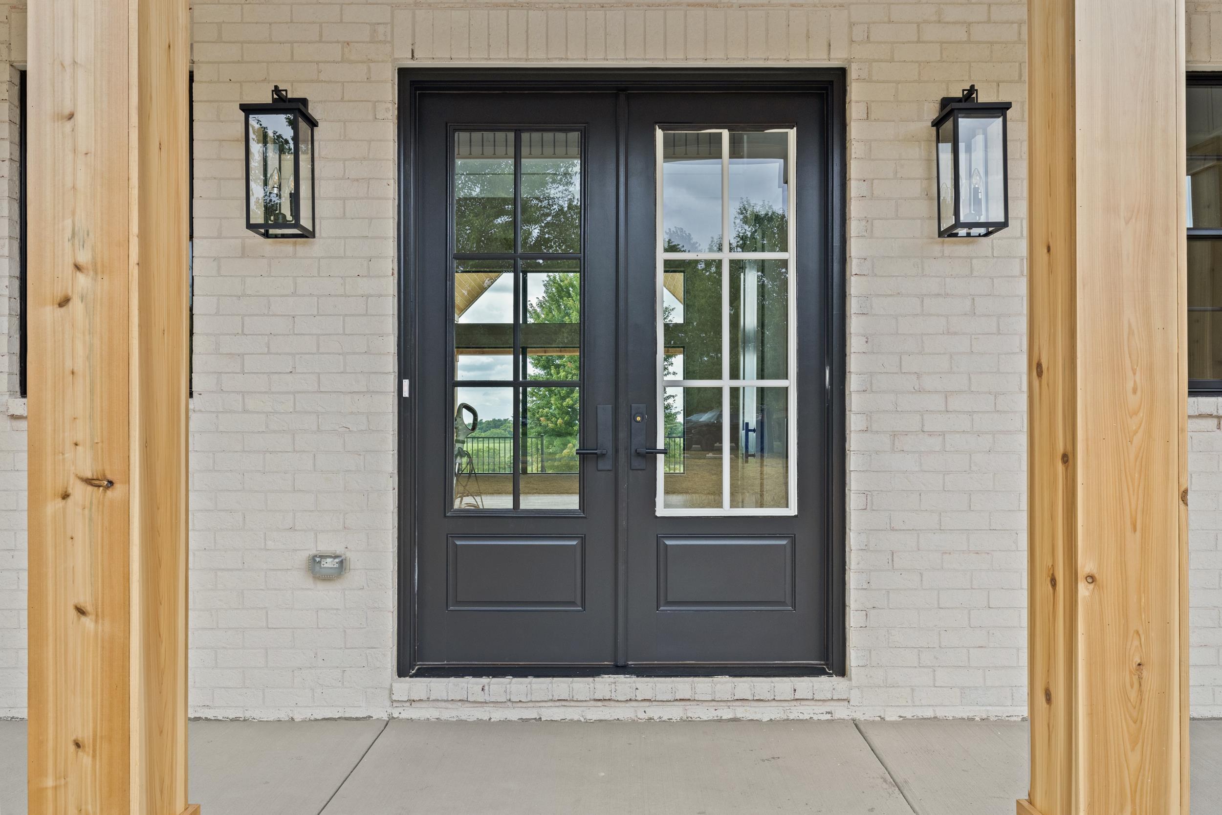 2305 Harrodsburg Road