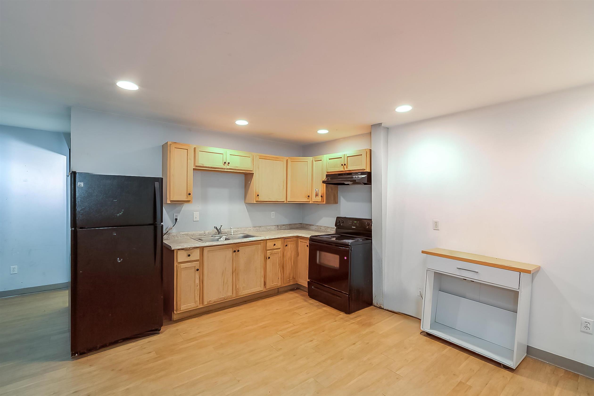 2305 Harrodsburg Road