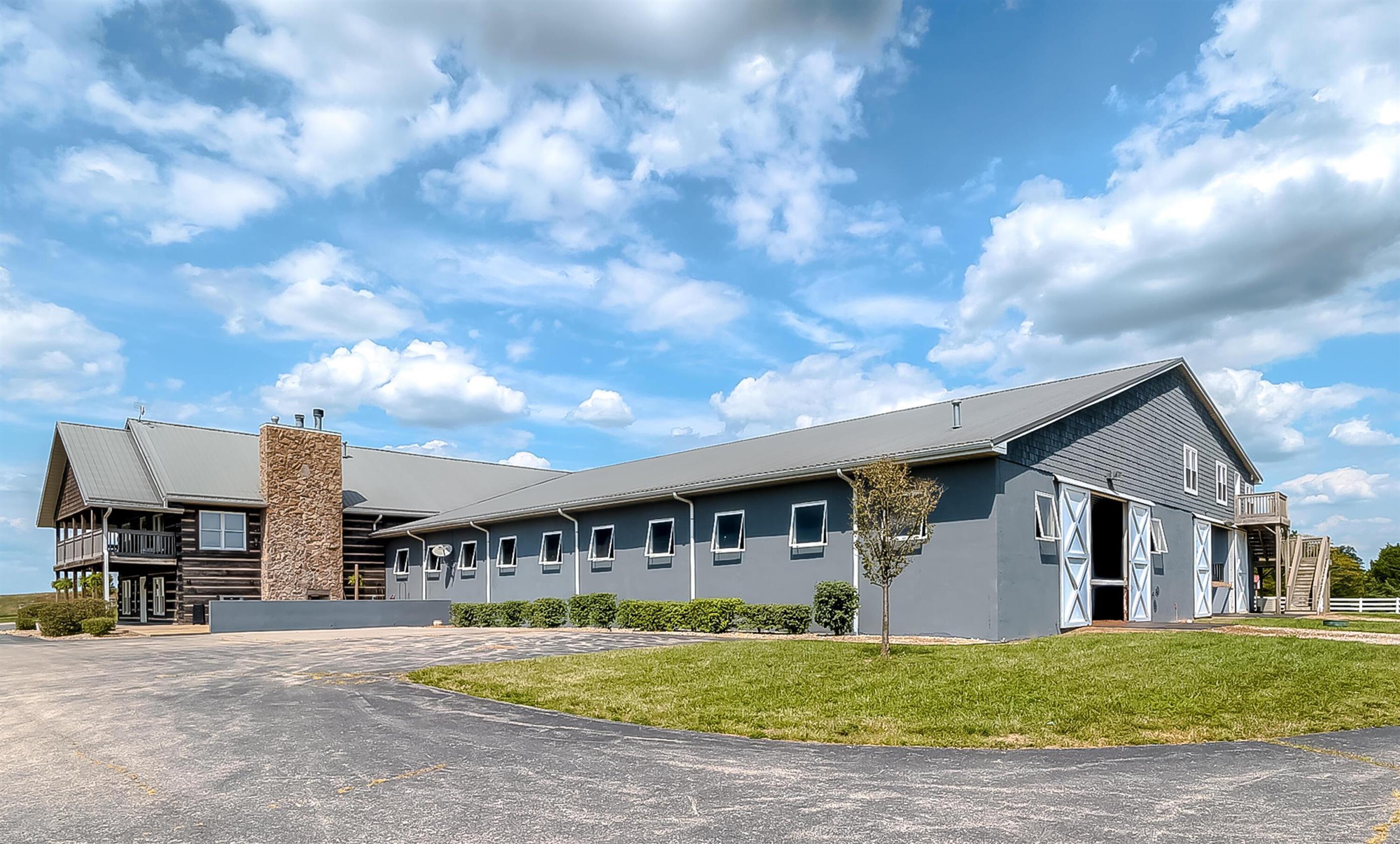 2305 Harrodsburg Road