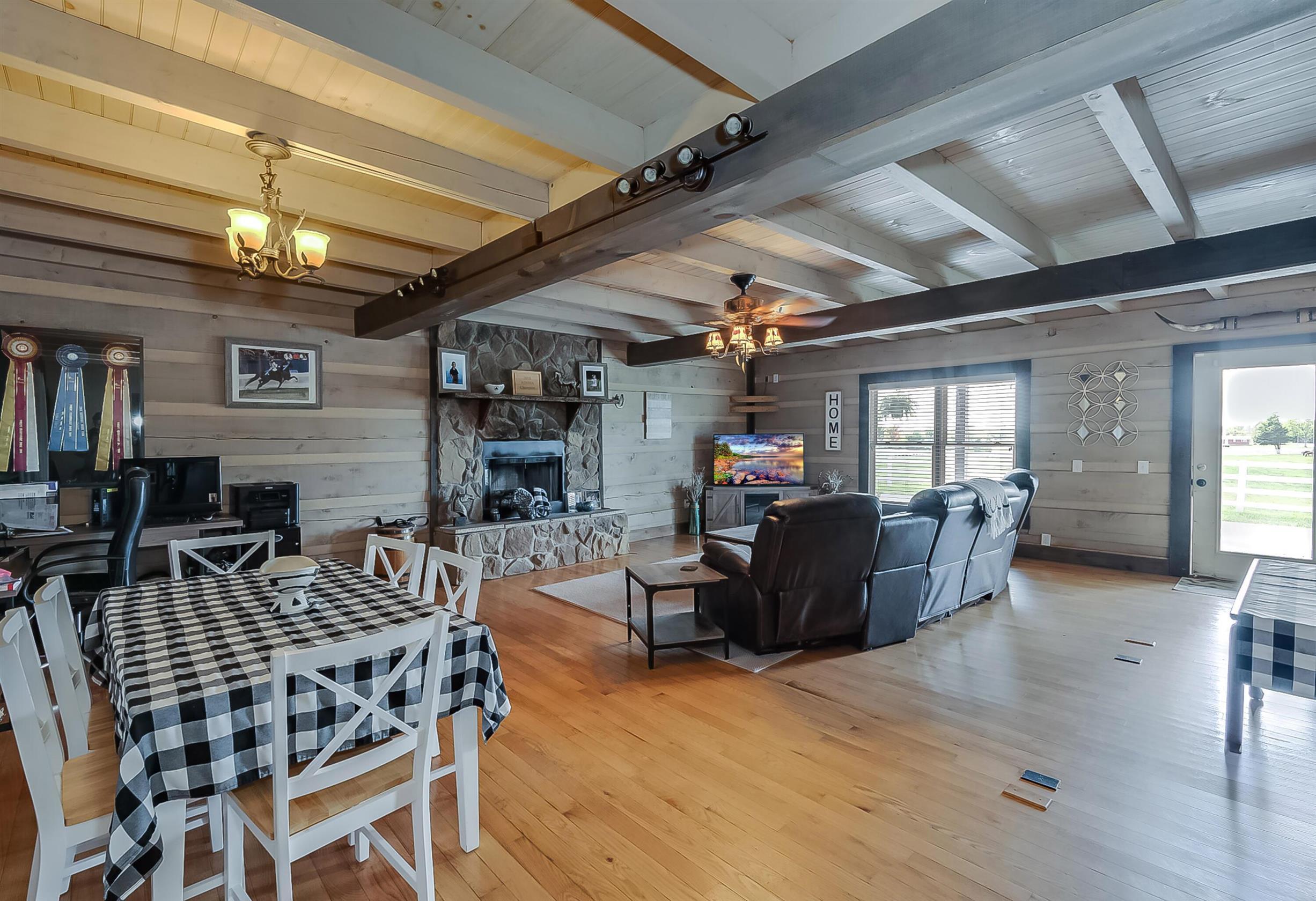 2305 Harrodsburg Road